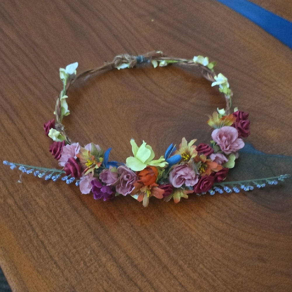 Chic Custom Handmade Floral Crown Headband in Multicolor 8 In.diameter